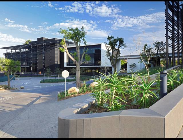 7,000M² OFFICE TO LET IN BRYANSTON
